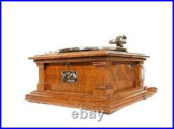 1909 Victor V Phonograph with Spear Tip Wood Horn Near Mint & All Original