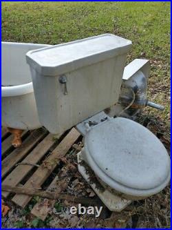 Ball and claw tub, sink, all mint, if not sold, a flower planter, 22 acres cornerlol