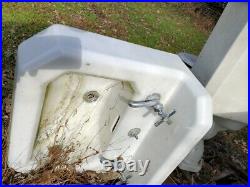 Ball and claw tub, sink, all mint, if not sold, a flower planter, 22 acres cornerlol