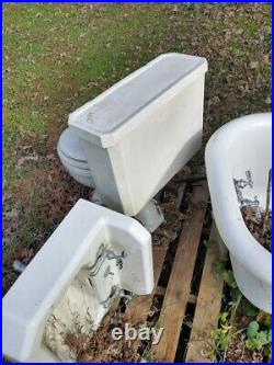 Ball and claw tub, sink, all mint, if not sold, a flower planter, 22 acres cornerlol