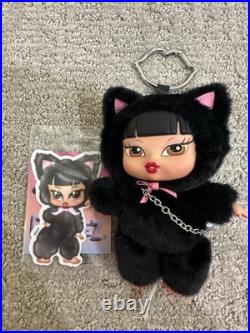 Bratz Bratziez Iconz Series COMPLETE SET Of 6 Both Secrets Plus Display Case