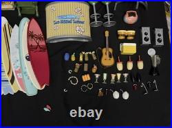 Bratz Sun Kissed Summer Collection All Girls, Some Boyz, Playset All Complete