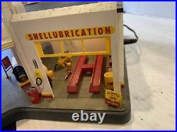 DANBURY MINT VINTAGE SHELL GAS SERVICE STATION CLOCK DIORAMA DISPLAY all workin