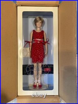 Diana Princess of Hearts collection Doll, Trunk & all 7 outfits 1998 + rare Book