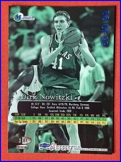 Dirk Nowitzki 1998-99 Flair Showcase Row 3 #16 LEGACY COLLECTION Rookie RC /99