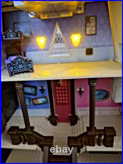 Disney Frozen Arendelle Castle Princess Doll House Large 17 Lights Music Works