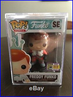 FUNKO POP 5 POPS LOT Super Heros, Freddy Funko, Star Wars (ALL POPS IN PROTECTOR)