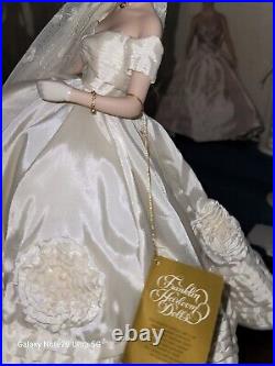 Franklin Mint Jackie O & JFK collection (10 Pieces) Plus plexiglass case