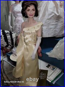 Franklin Mint Jackie O & JFK collection (10 Pieces) Plus plexiglass case