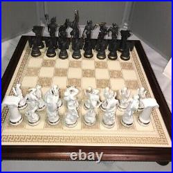 Franklin Mint chess set of the gods large porcelain mint condition 24K