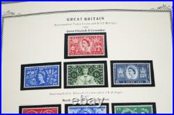 GREAT BRITAIN 1930s-1980s COLLECTION OF 650 STAMPS ALL MINT IN HINGELESS MOUNTS