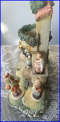HUMMELSCAPE#983 & 984-DTORHAUS & GARTEN DISPLAY with 7 MINI Hummels (lot9)