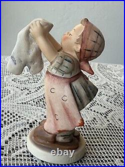HUMMELSCAPE#983 & 984-DTORHAUS & GARTEN DISPLAY with 7 MINI Hummels (lot9)