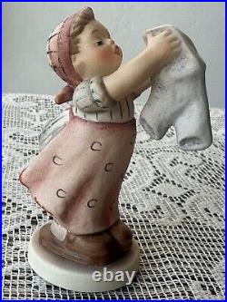 HUMMELSCAPE#983 & 984-DTORHAUS & GARTEN DISPLAY with 7 MINI Hummels (lot9)