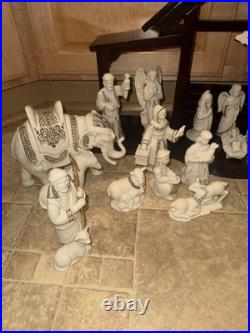 LENOX CHINA JEWEL 26 PC NATIVITY SET ALL PIECES ARE MINT WithRARE DOVE SELLER