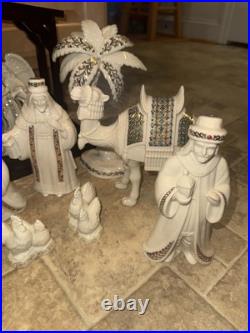 LENOX CHINA JEWEL 26 PC NATIVITY SET ALL PIECES ARE MINT WithRARE DOVE SELLER