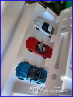 LIMITED EDITION FRANKLIN MINT All-American Corvette Collection 124 Display NIB