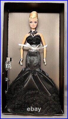 Lights, Camera, Royal! Veronique Perrin -2006 Hi-Fi Centerpiece -NRFB/MINT/HTF