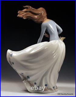 Lladro Petals On The Wind #6767 Perfect, Clean & Pristine Free Ship -mint