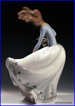 Lladro Petals On The Wind #6767 Perfect, Clean & Pristine Free Ship -mint