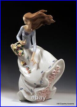 Lladro Petals On The Wind #6767 Perfect, Clean & Pristine Free Ship -mint