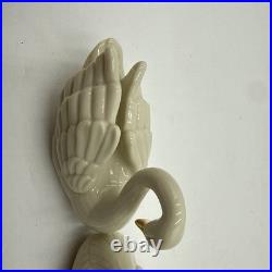 Lot 2 Lenox Swan Porcelain Place Card Holder 24K Gold Beak Figurines Cake Topper
