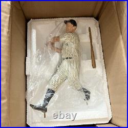 Lou Gehrig Figurine By Danbury Mint MADE 2002 COMES WITH ALL PAPERWORK