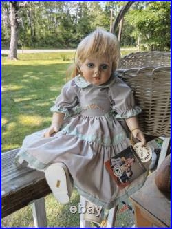 Lovely Lot Of Collectible Dolls