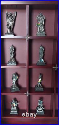MINT CONDITION! NEVER USED! Army Of Darkness Chess Pieces And Display Case
