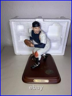 MLB Yankees YOGI BERRA Danbury Mint All Star Figurine Boxed MLB Yankees YOGI BERRA Danbury Mint All Star Figurine Boxed