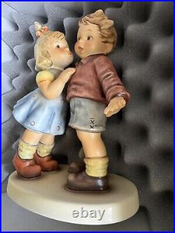 M I Hummel First Kiss Hum #2337 NIB Mint 5.75 Figurine MINT