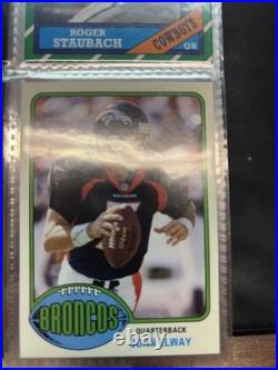 NFL Football Trading Cards Binder Collection? 525 Football Card Lot