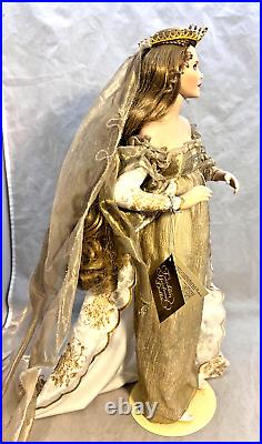The Franklin Mint Arthurian Legend Collection 16 GUINEVERE Heirloom Doll