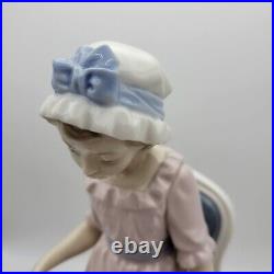 VTG Lladro #5084 My Poems AKA A Good Book 9 1/2 Retired Mint with Box