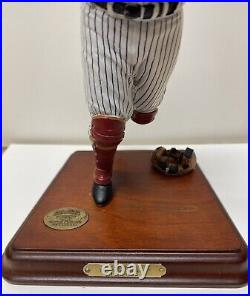 Yankees YOGI BERRA Danbury Mint All Star Figurine MINT LTD ED NO BOX Catch