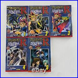 Yu-Gi-Oh! R Complete Series Set Manga Book Lot English Vol 1-5 w ALL 4 CARDS